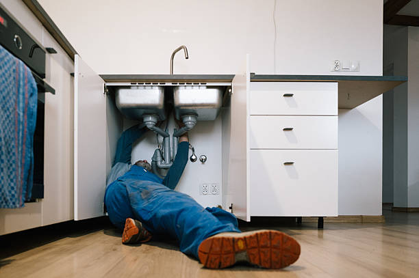Professional Plumbing technician working in Matteson, IL